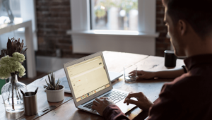 Read more about the article How to take your business mobile on budget